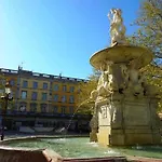 Bel Avec Cour Au Coeur De La Bastide Lejlighed